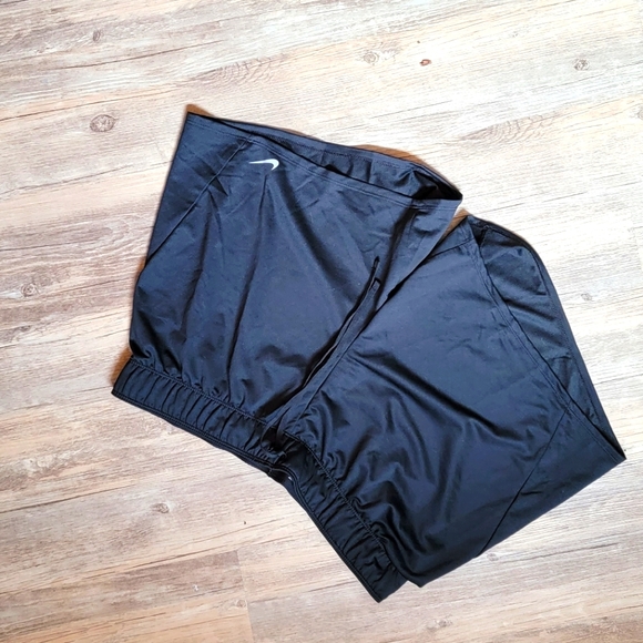 BRAND NEW NIKE PRO DRI FIT - Picture 1 of 2